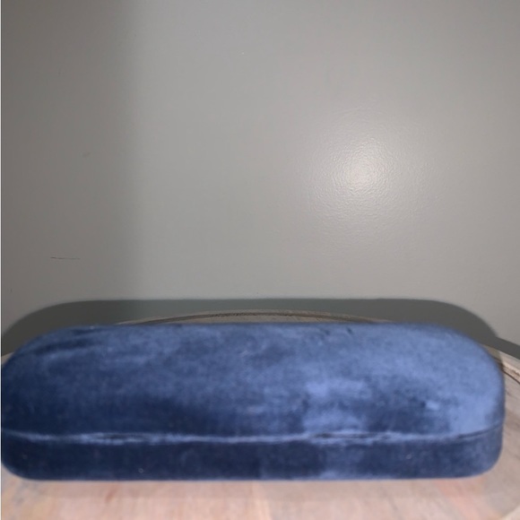 GUCCI SUNSHADES- BLACK - Picture 6 of 6